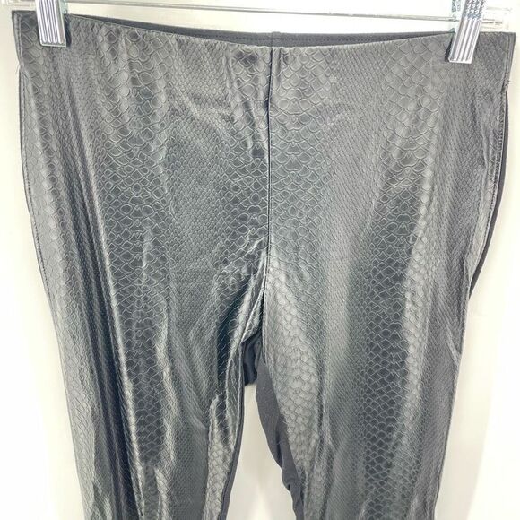 DKNYC Womens Faux Leather Leggings Embossed Animal Pullon python snake Black Sma - Picture 7 of 9